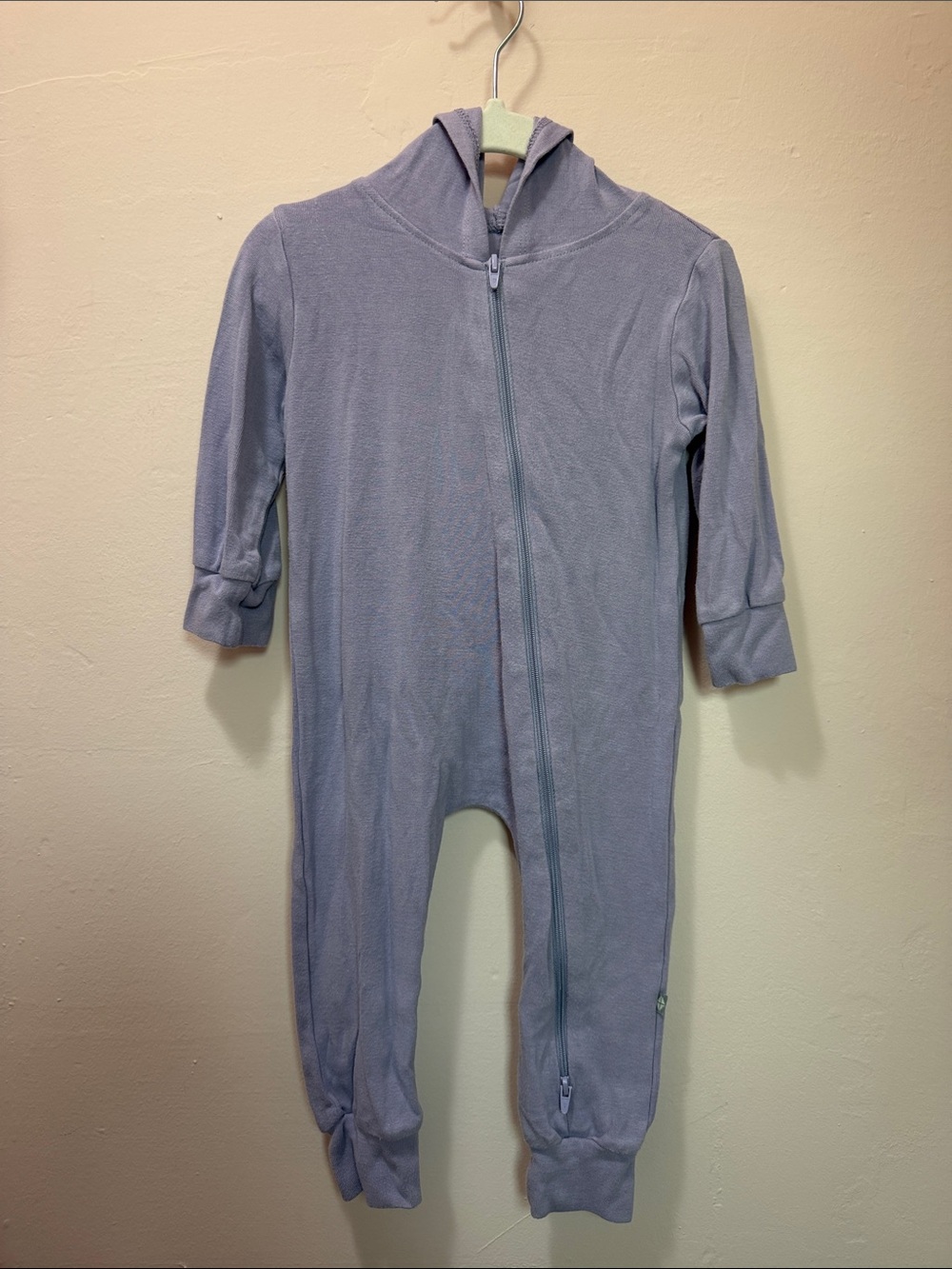 Kyte Baby Lavender Hooded One-Piece Zipper Romper 12-18